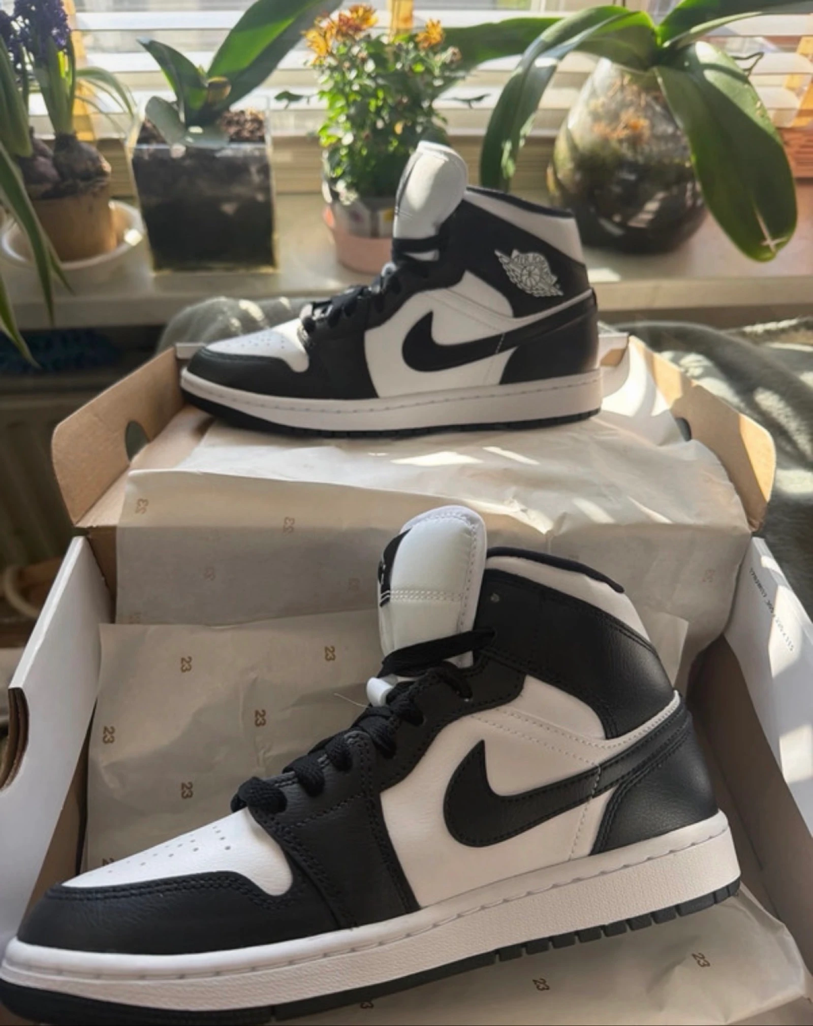 Nike Air Jordan mid 1 – photo 8